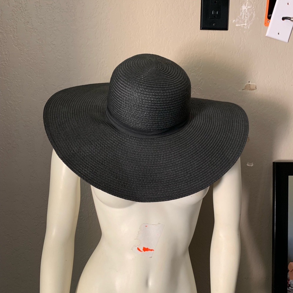 Black wide brim hat